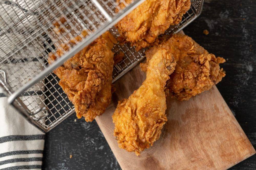 ilustrasi sweet tea fried chicken (unsplash.com/Shardar Tarikul Islam)