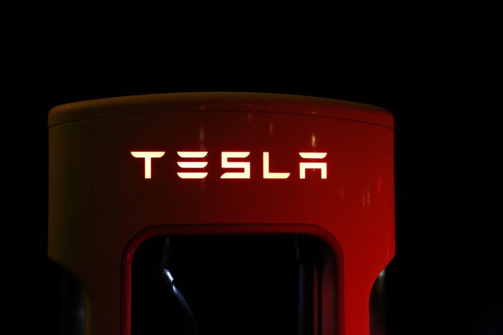 Selain Tesla, Ini 4 Saham Otomotif yang Layak Dilirik Investor!