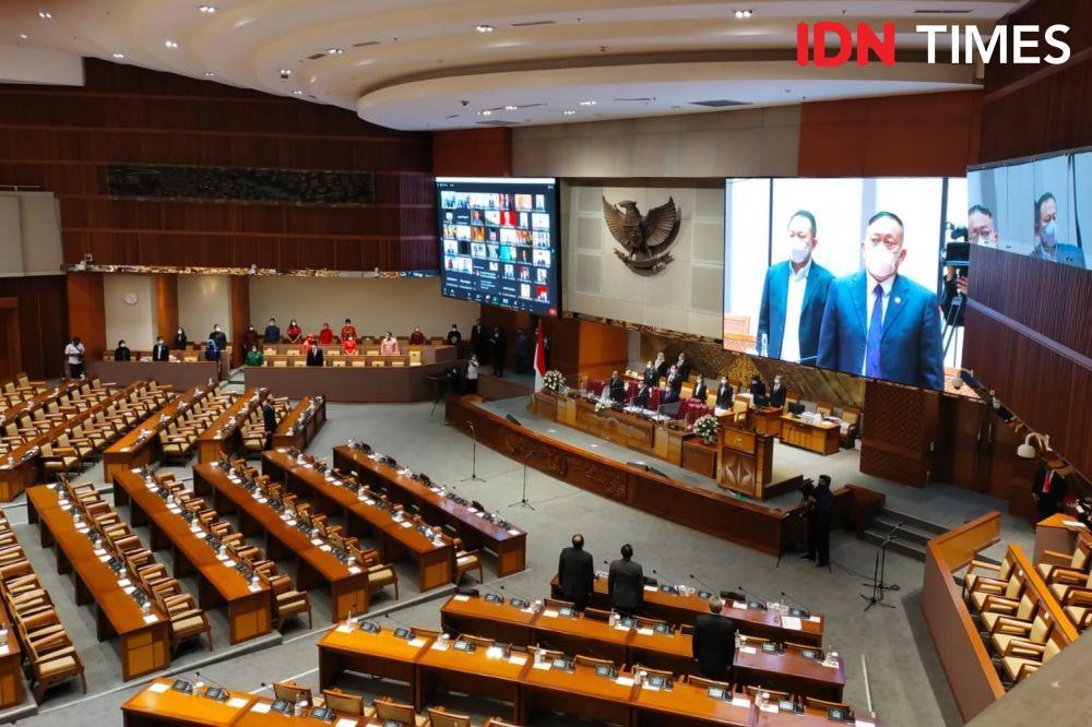 Paripurna DPR Sepakati 40 RUU Masuk Prolegnas 2022, Ada Cipta Kerja
