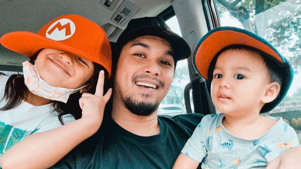 potret Mario Irwinsyah dan buah hati (instagram.com/marioirwinsyah)