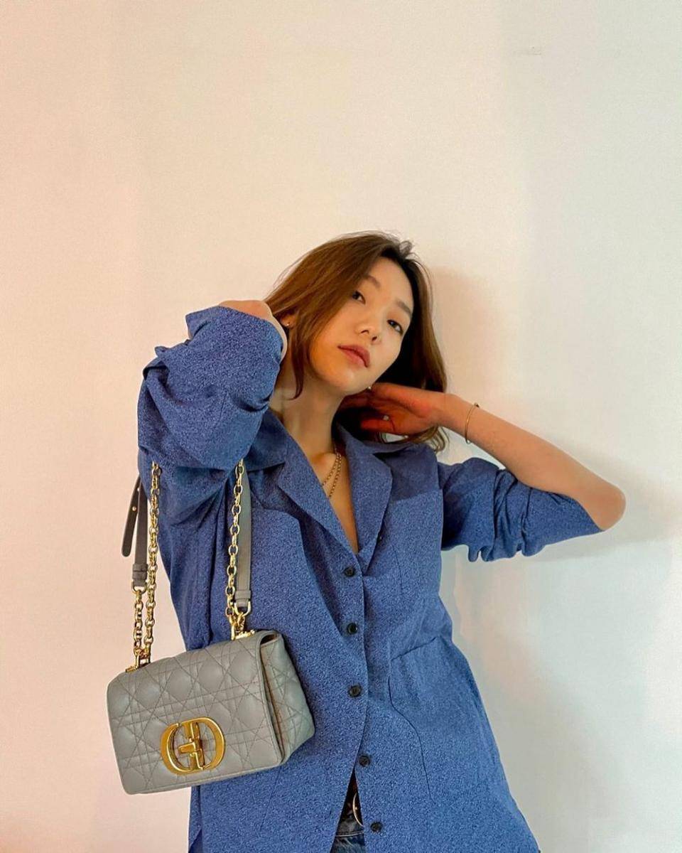 Lee Ho Jung (instagram.com/holly608)