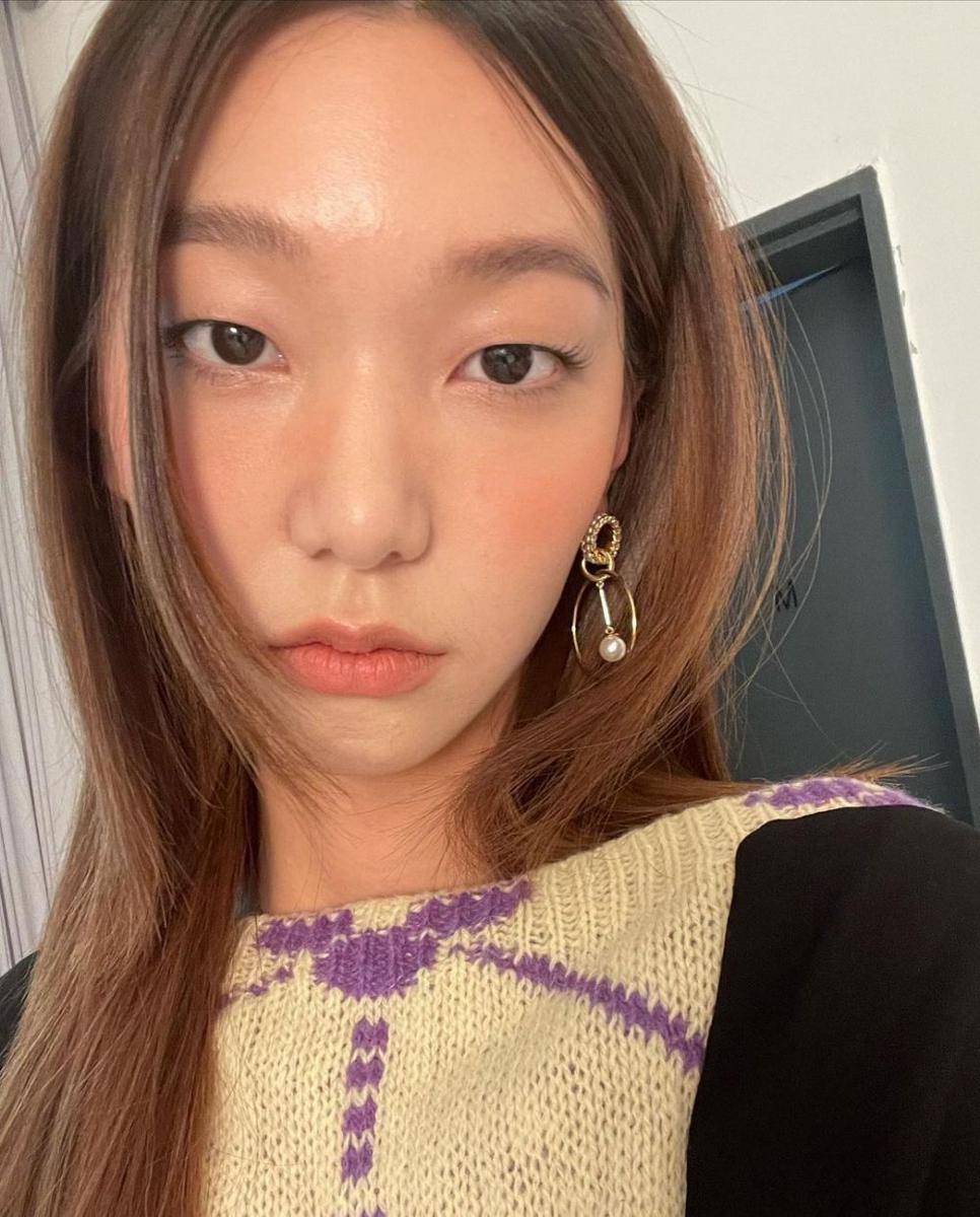 Lee Ho Jung (instagram.com/holly608)