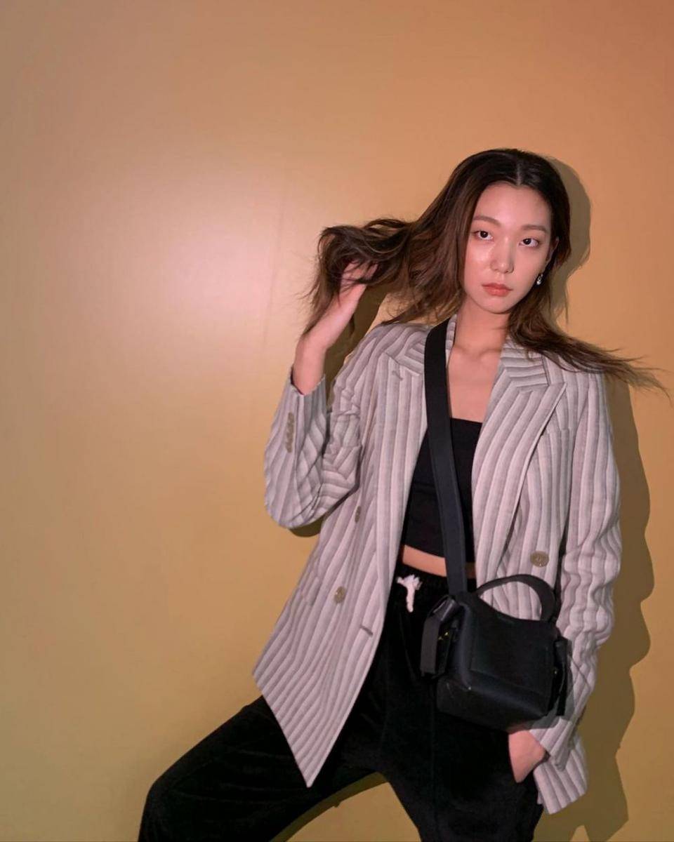Lee Ho Jung (instagram.com/holly608)