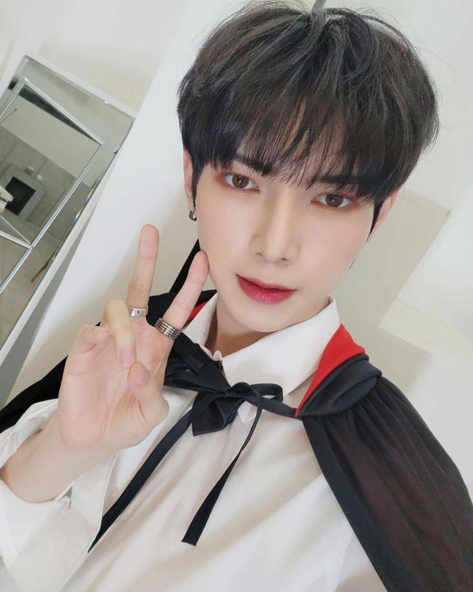 Yeosang ATEEZ (instagram.com/ateez_official_)