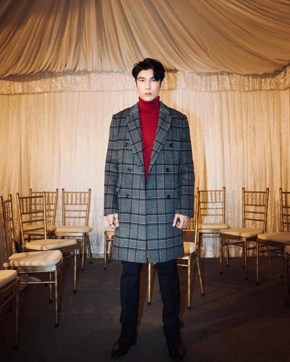Mew Suppasit (instagram.com/mewsuppasit)