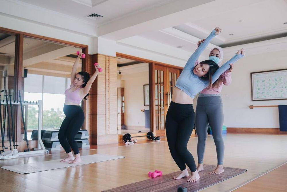 potret Nikita Willy prenatal pilates (instagram.com/jamilatus.sadiyah)