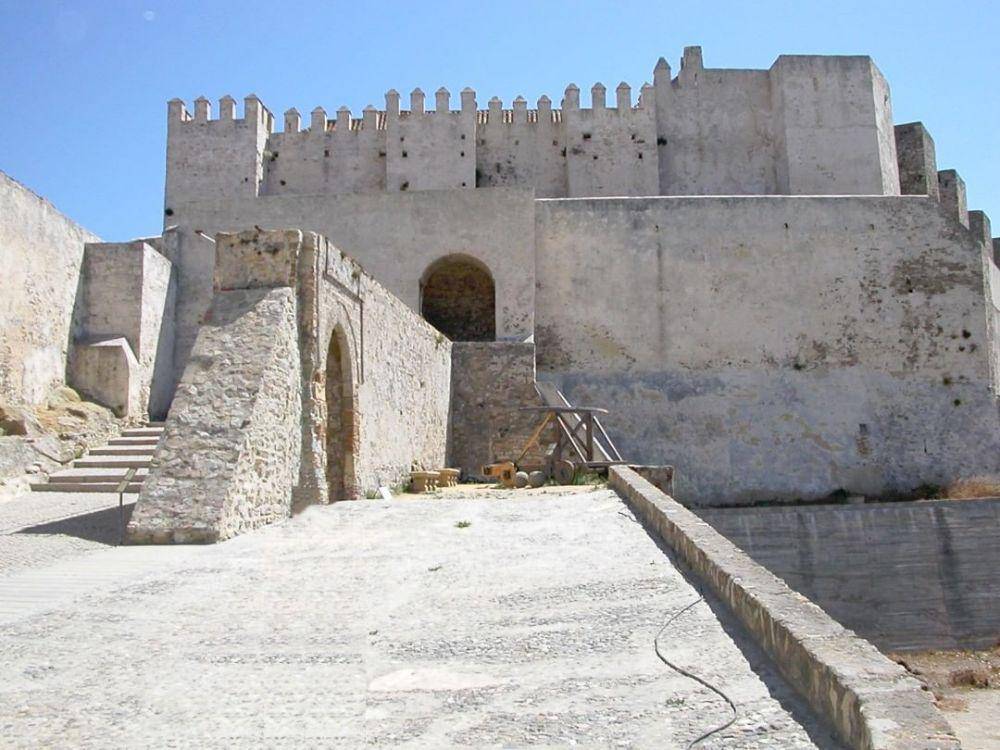 El Castillo de Guzmán el Bueno (instagram.com/andrea_zanetti_official)