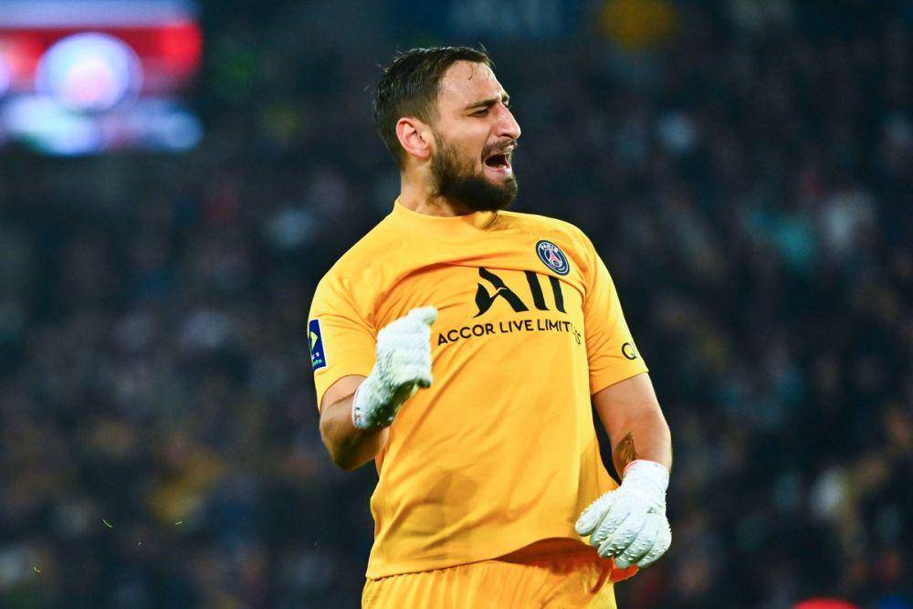 Gianluigi Donnarumma (twitter.com/Football__Tweet)