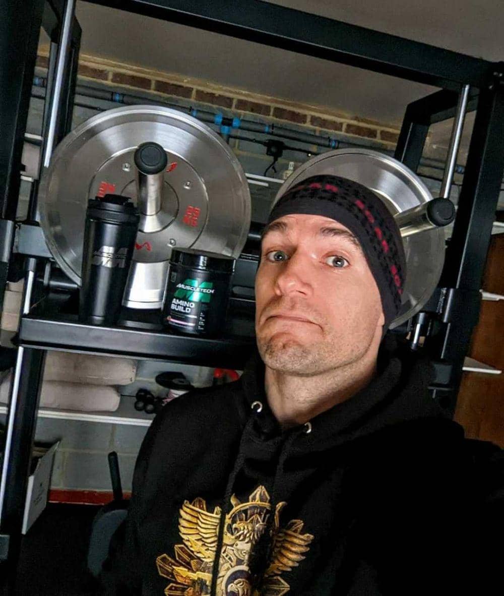 Henry Cavill (instagram.com/henrycavill)
