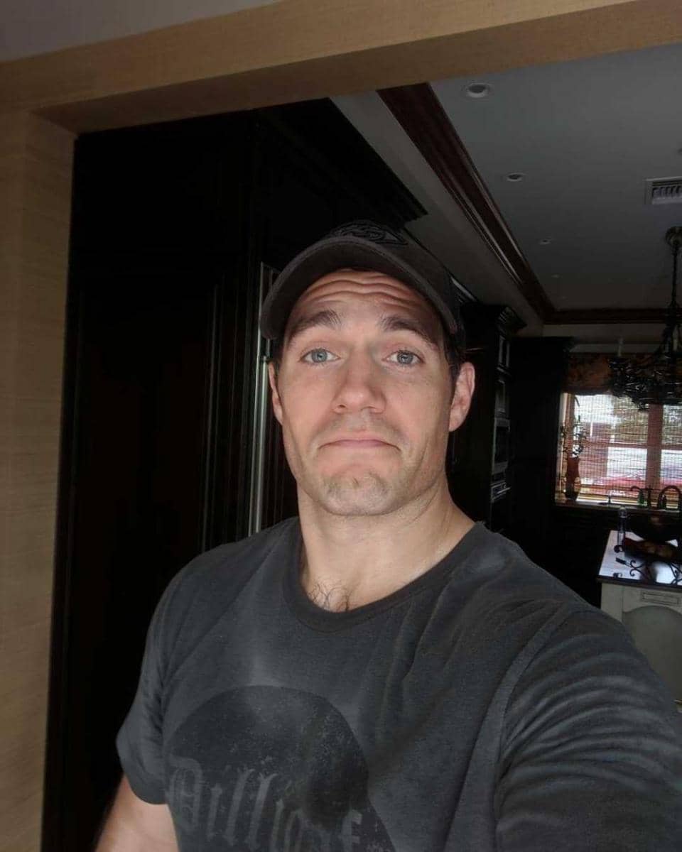 Henry Cavill (instagram.com/henrycavill)
