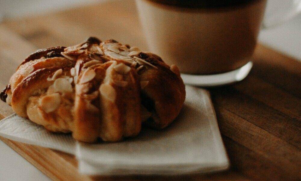 ilustrasi classic eccles cake (pexels.com/Kristina Paukshtite)