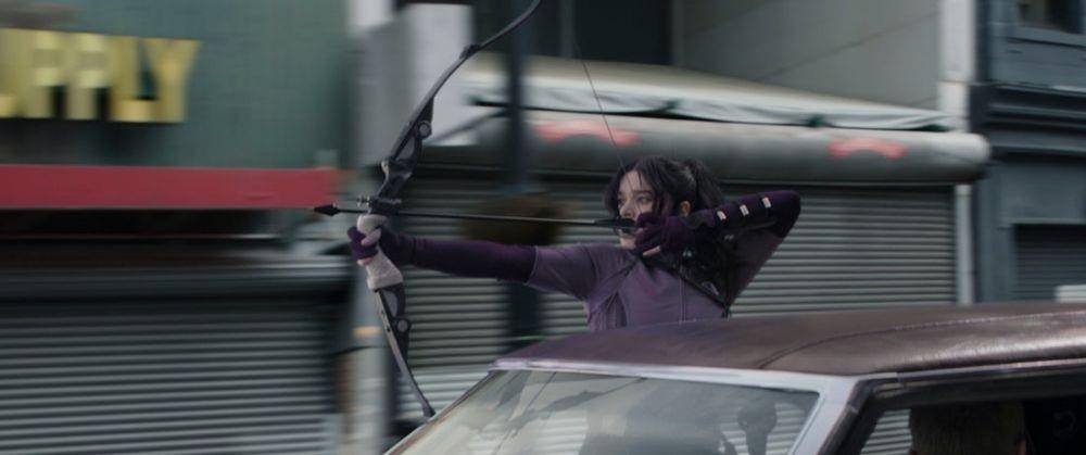 Hailee Steinfeld sebagai Kate Bishop di serial Hawkeye (dok. Marvel Studios)