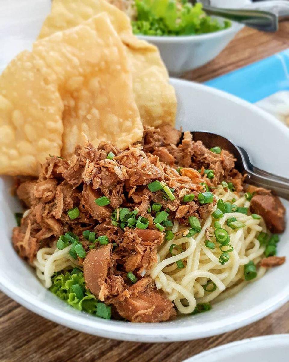 Depot Mie Bromo Pojok (instagram.com/kolesterol.dong)