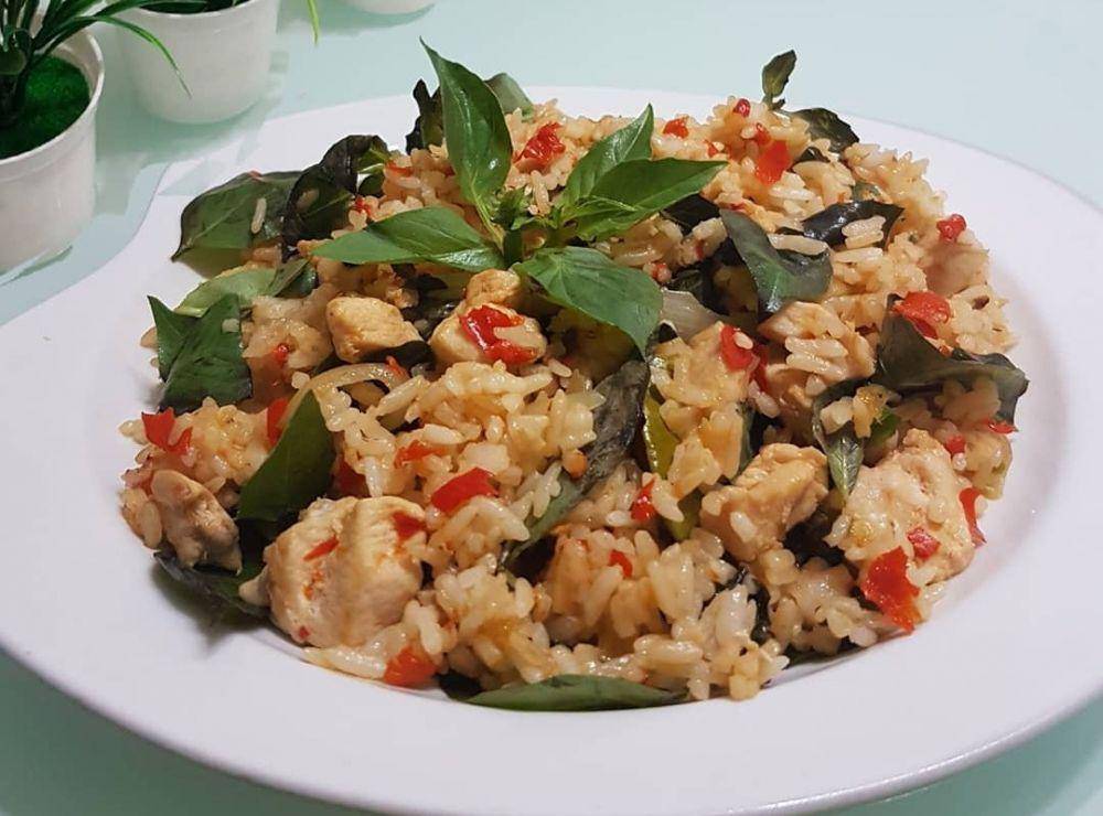 nasi goreng kemangi (instagram.com/ennycooking)