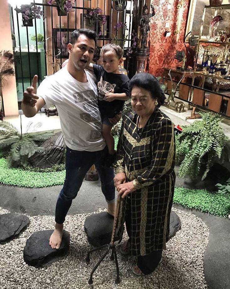 Mami Popon nenek Raffi Ahmad (Instagram.com/raffinagita1717)