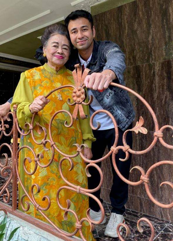 Mami Popon nenek Raffi Ahmad (Instagram.com/raffinagita1717)