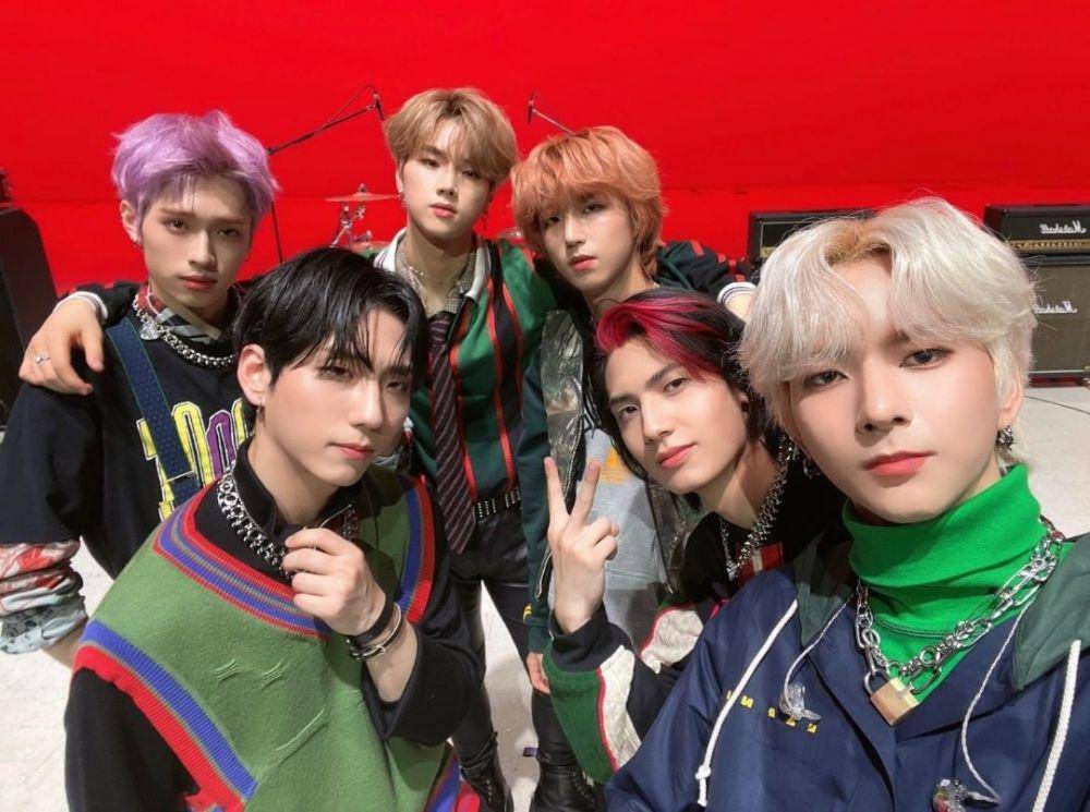 Xdinary Heroes (instagram.com/xdinaryheroes_official)
