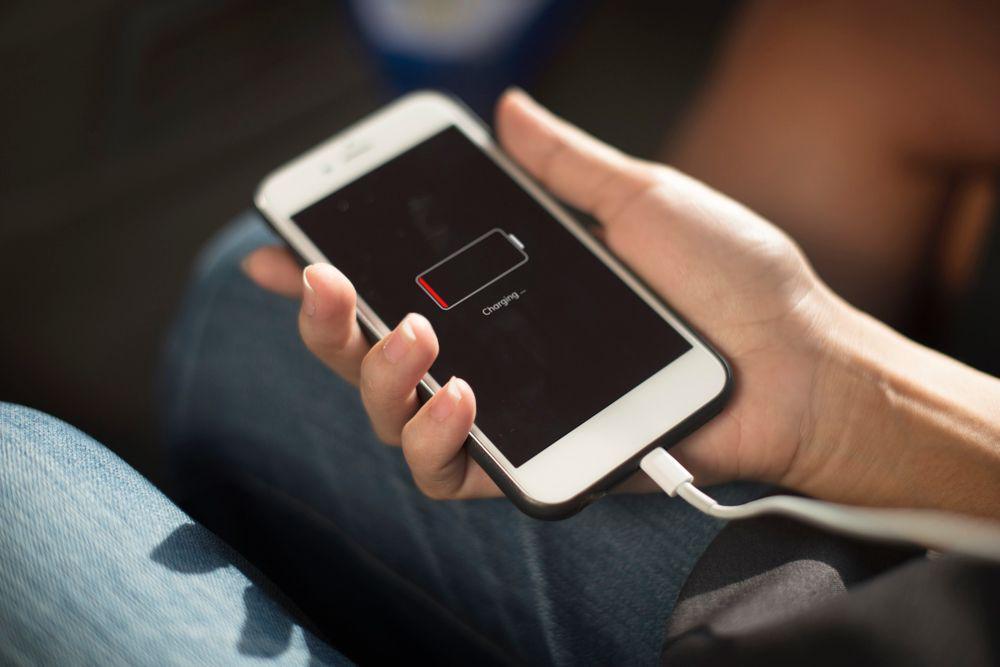 7 Penyebab Baterai iPhone Boros dan Cara Mengatasinya