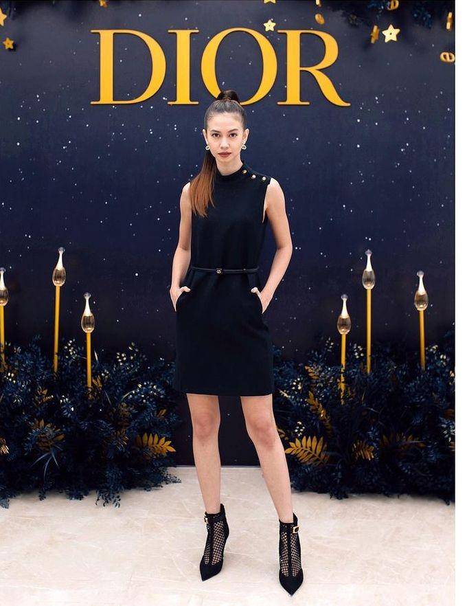 Seleb dior (Instagram.com/yukikt)
