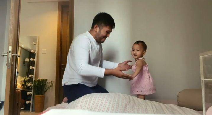 Adhi Permana dan Numa (instagram.com/adhipermana_)