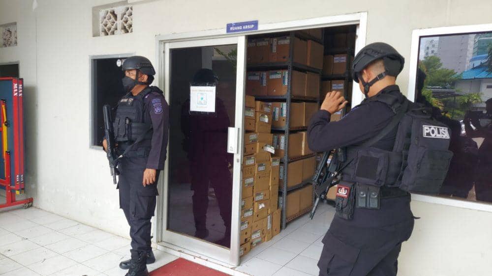 Dikawal Polisi, Kejati Sulsel Geledah Kantor PDAM Makassar