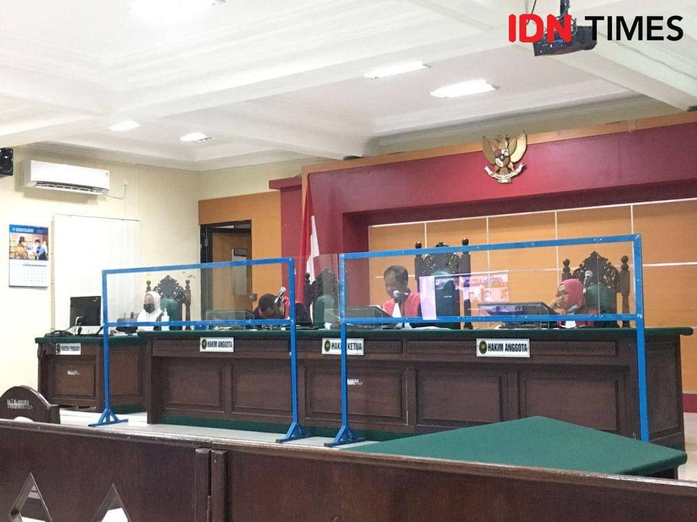 Sidang vonis pembunuhan tahanan Herman oleh 6 oknum Polisi, Kamis (9/11/2021)