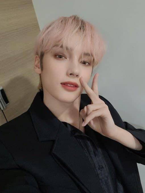 Hueningkai TXT (twitter.com/@TXT_members)