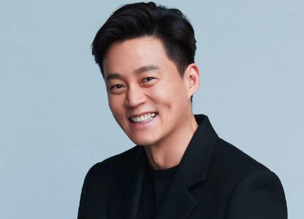 Lee Seo Jin (instagram.com/hook_entertainment)