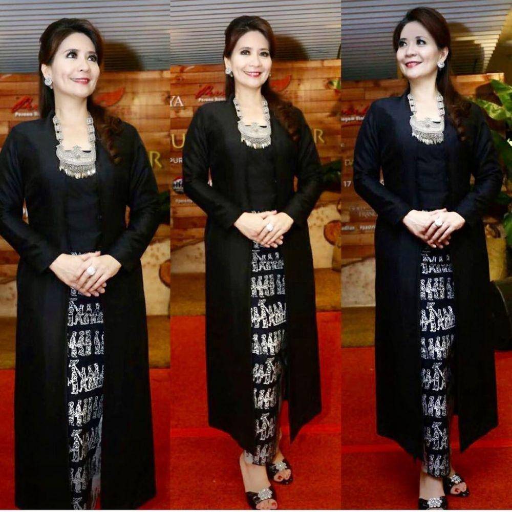 Kebaya Coreta Louise (instagram.com/coreta_louise)