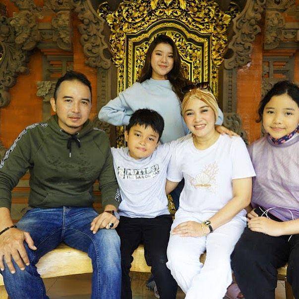 potret keluarga Tiara Andini (instagram.com/deddycruiser/)
