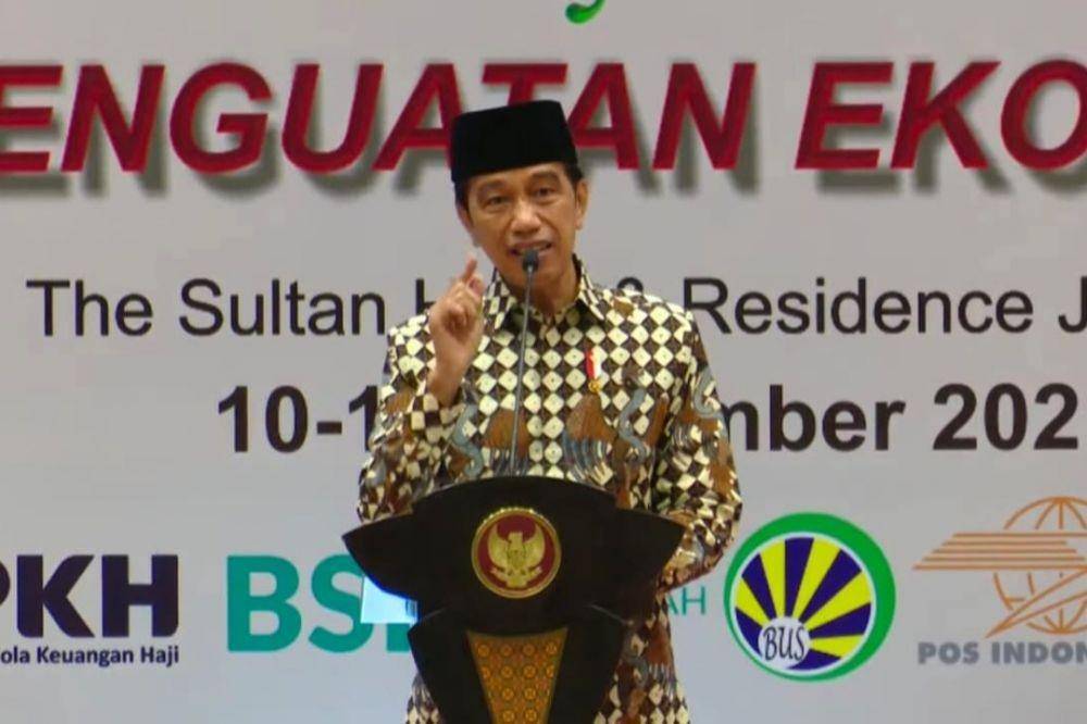Presiden Jokowi di acara Kongres Ekonomi Umat II MUI Tahun 2021 pada Jumat (10/12/2021). (youtube.com/Official TVMUI)