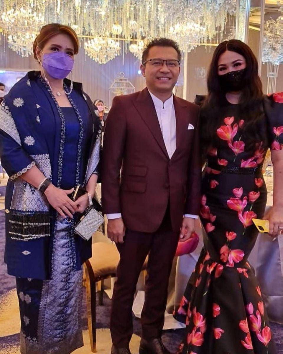 Kebaya Coreta Louise (instagram.com/coreta_louise)