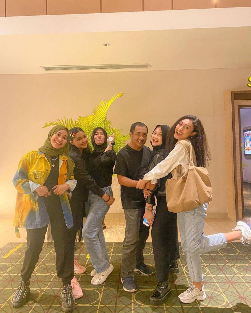 potret keluarga Novia Bachmid (instagram.com/noviabachmid/)