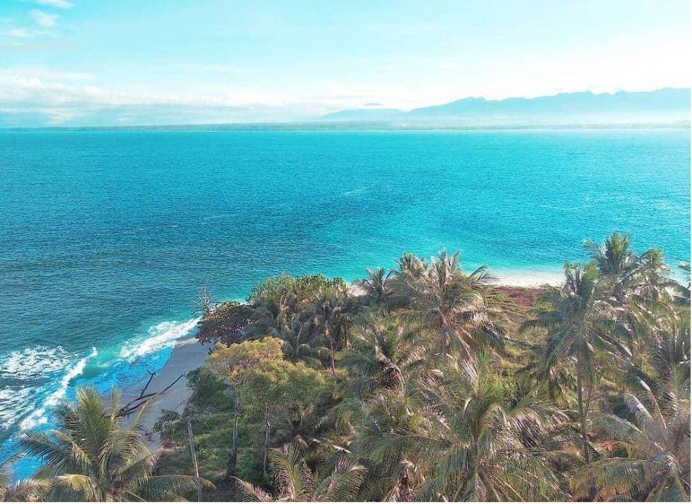 Pantai Pulau Kasiak (instagram.com/pratamasatria_____)