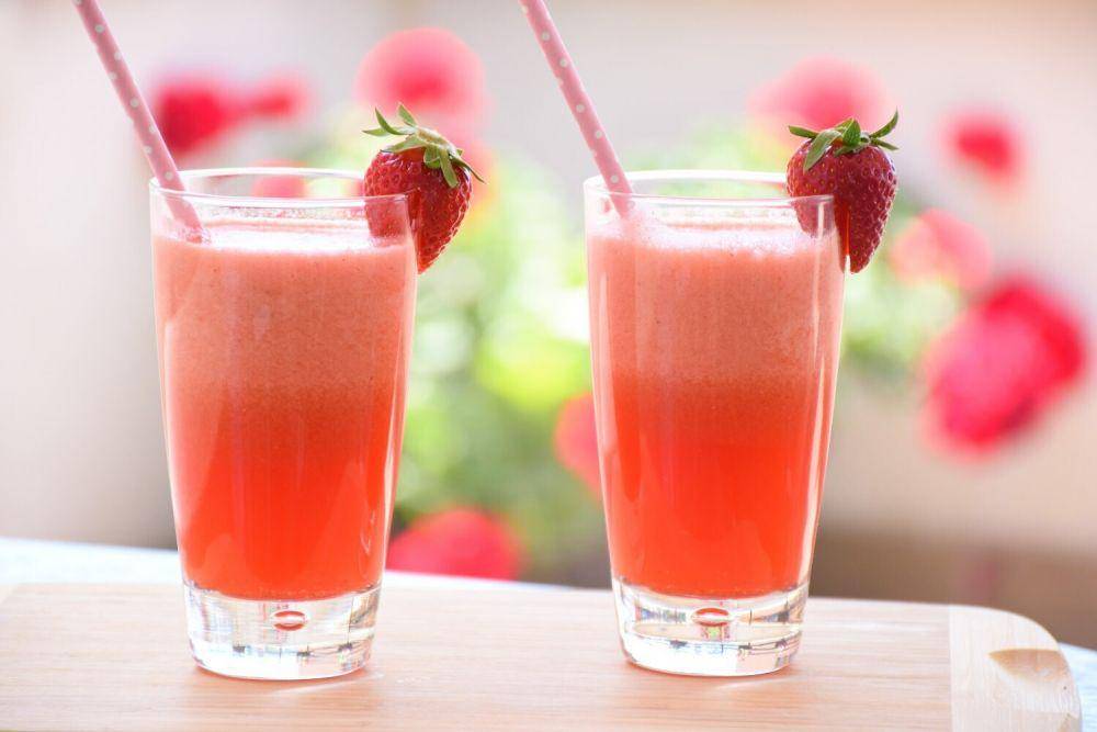 ilustrasi strawberry cooler (unsplash.com/Boba Jaglicic)