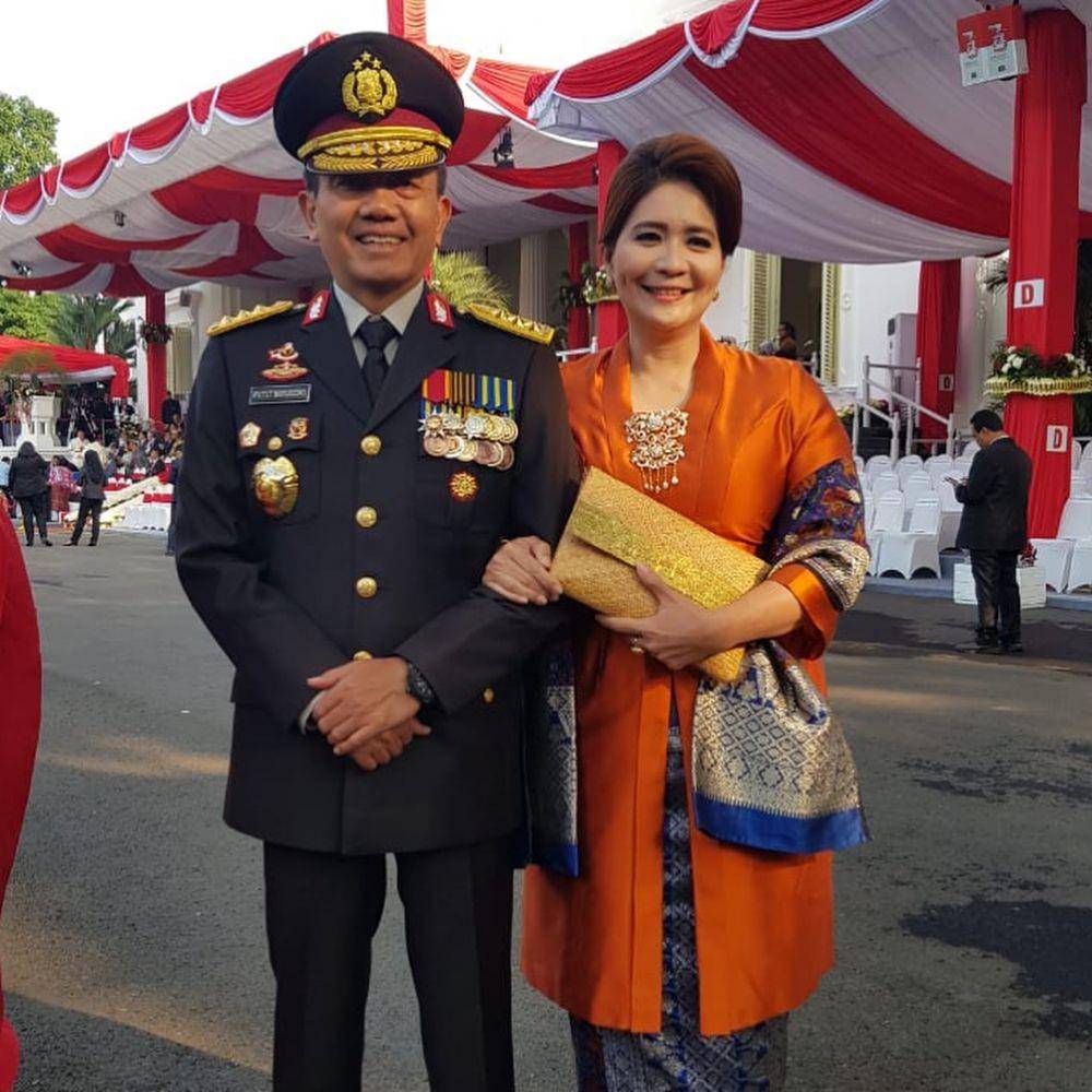 Kebaya Coreta Louise (instagram.com/coreta_louise)