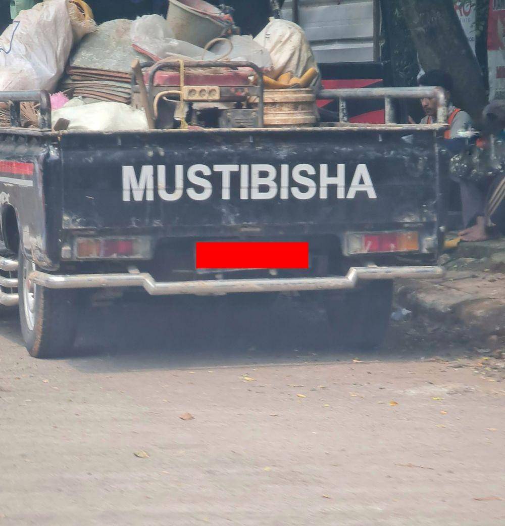 tulisan kocak mobil pick up (twitter.com/jvleha)