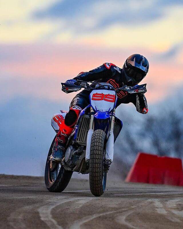 Jorge Lorenzo di Motor Ranch milik Valentino Rossi. (instagram.com/jorgelorenzo99)