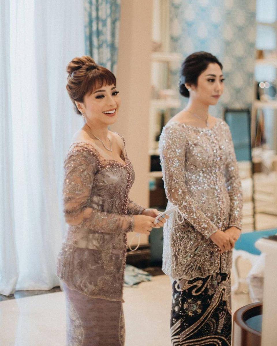 Hair do untuk kebaya kondangan. (instagram.com/fadlan_indonesia)