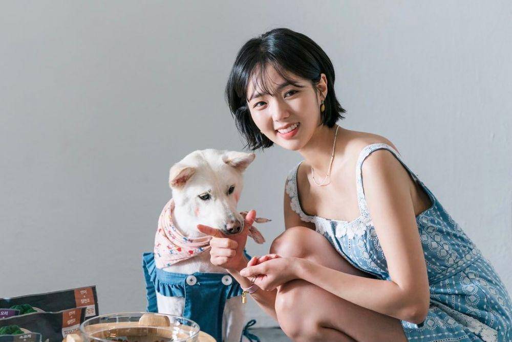 Chae Soo Bin (instagram.com/soobinms)