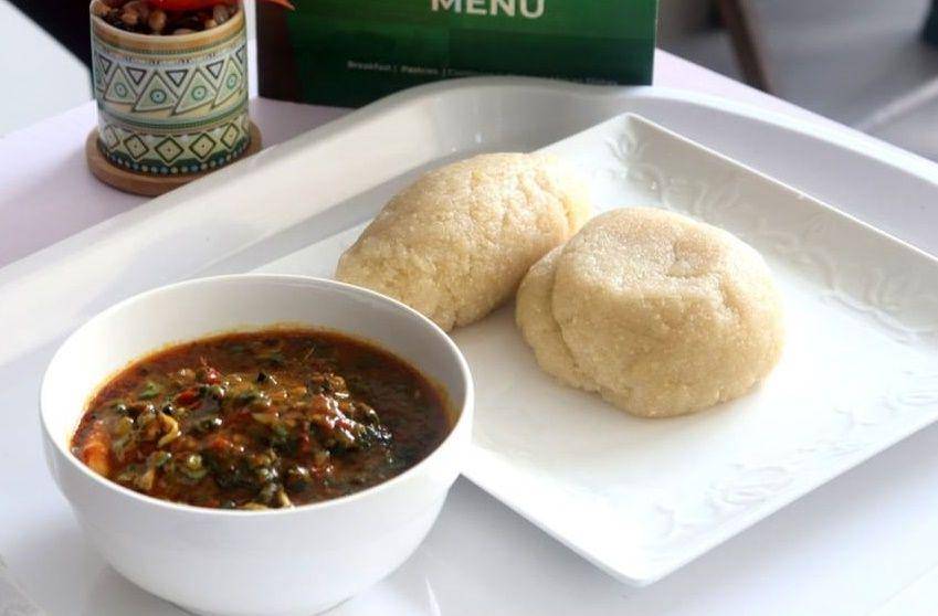 Egusi sup (instagram.com/cafe33byiphy)