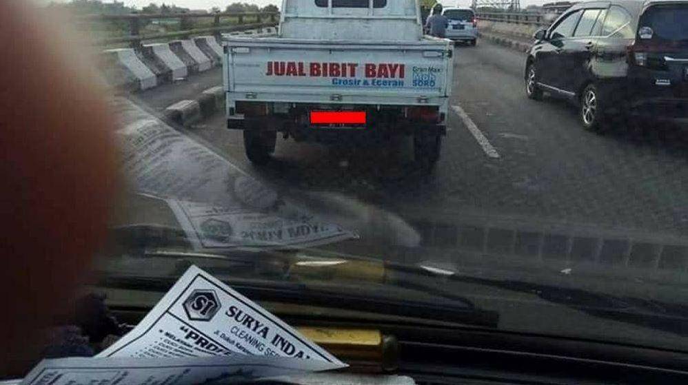 tulisan kocak mobil pick up (instagram.com/sukijan.id)