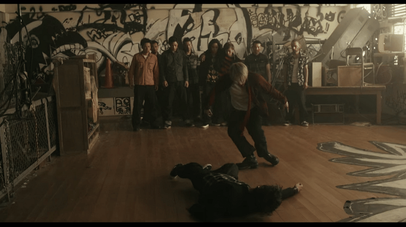 Cobra mengalahkan Murayama. (netflix.com/Road to High and Low)