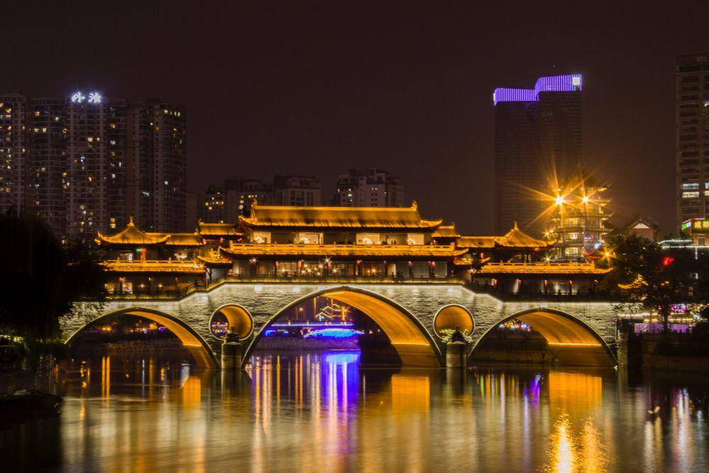 Chengdu, China (unsplash.com/zzpsok)