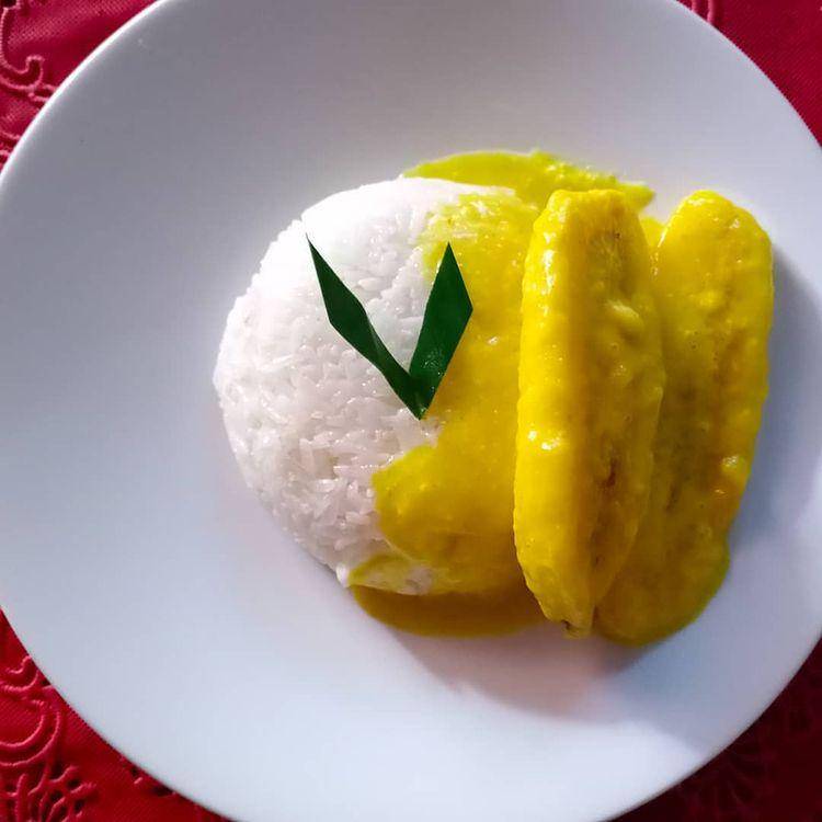 pangek pisang (instagram.com/junkofoodinary)