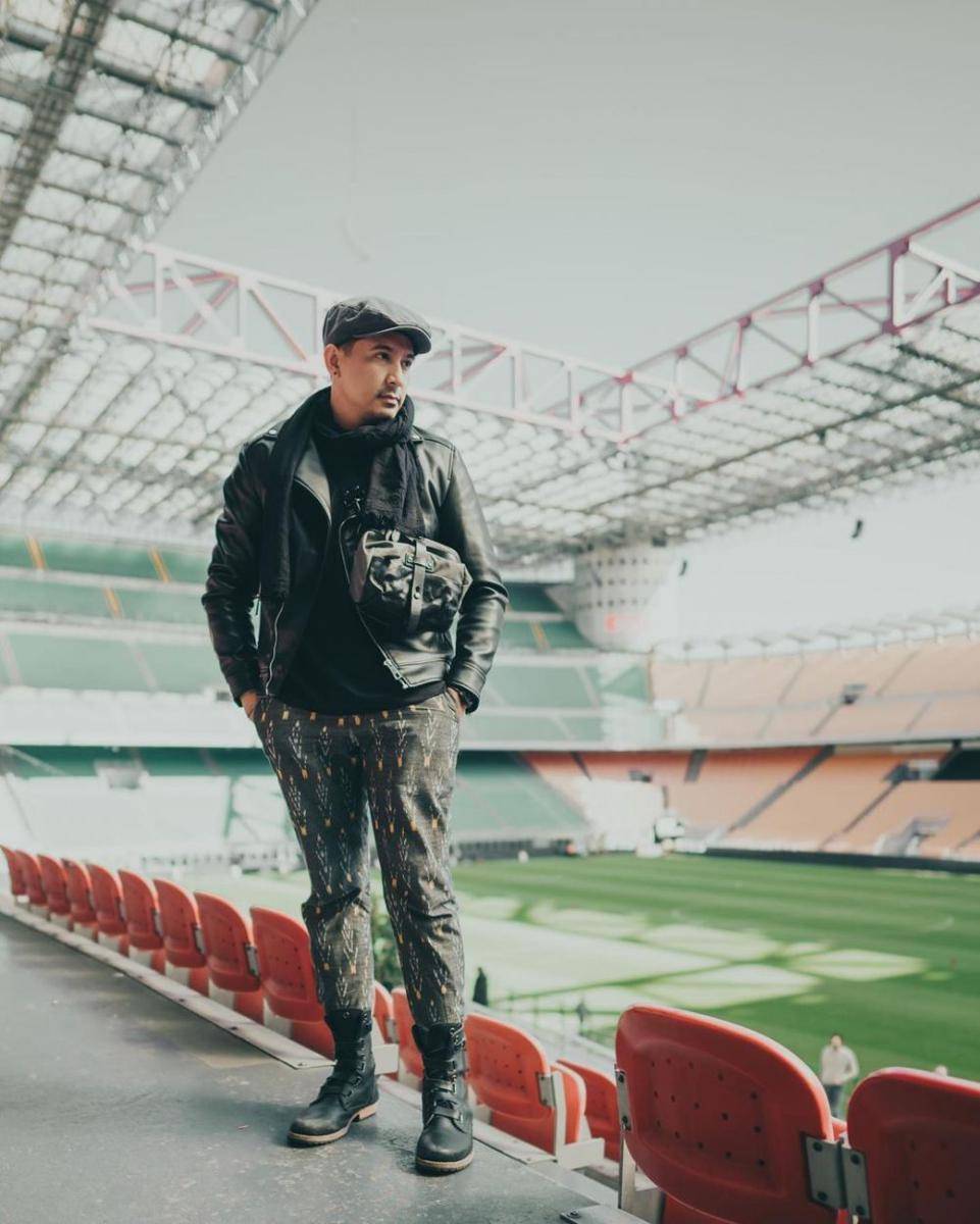 potret Ryan Delon (instagram.com/tail_wagging/)