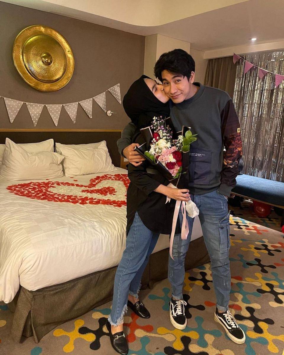 potret kemesraan Evan Marvino dan istri (instagram.com/evanmarvino)