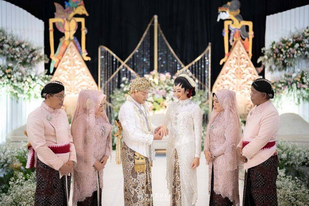 Pernikahan Danang D'Academy dan Hemas Nura. (Instagram.com/wedday_photography)