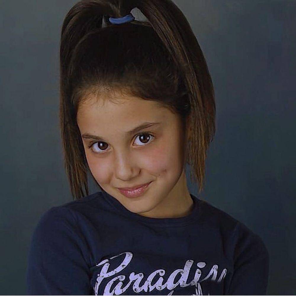 Ariana Grande saat masih kecil (Instagram.com/arianagrande/)