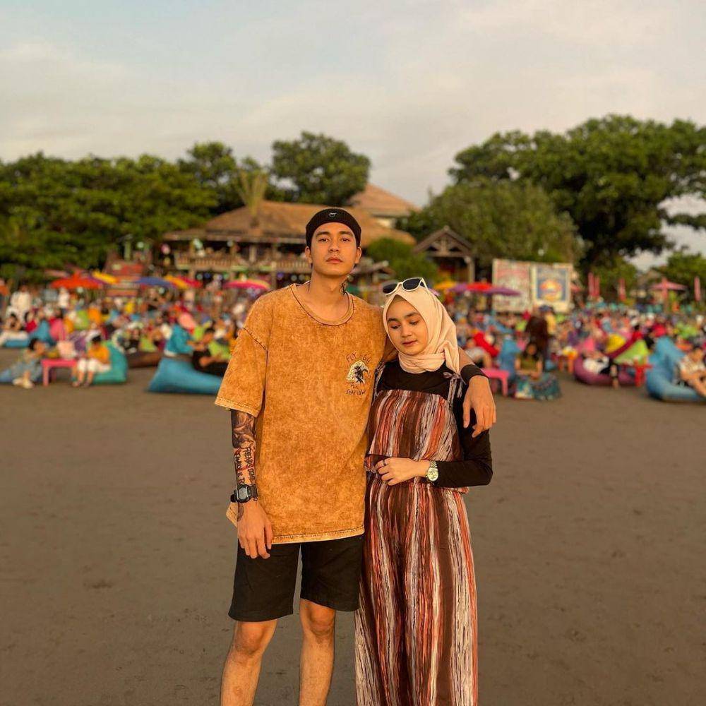 potret kemesraan Evan Marvino dan istri (instagram.com/evanmarvino)